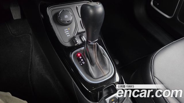 Jeep Compass 2019 — photo 12