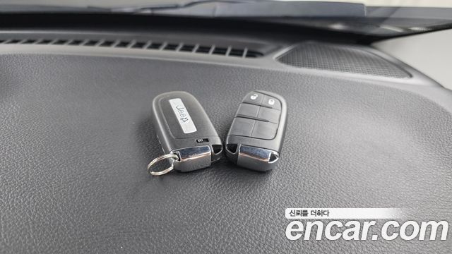 Jeep Compass 2019 — photo 23