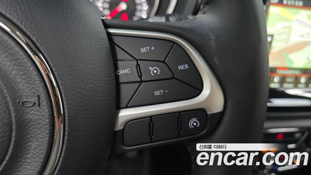 Jeep Compass 2019 — photo 25