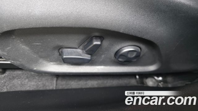 Jeep Compass 2019 — photo 31