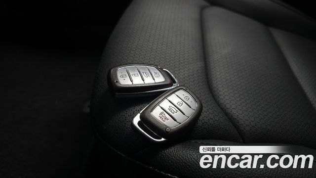 Hyundai AVANTE 2016 — photo 30
