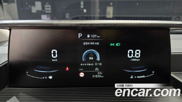 Hyundai Staria 2025 — photo 11