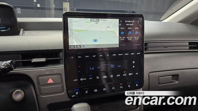 Hyundai Staria 2025 — photo 18