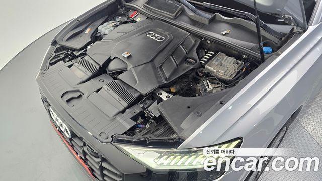 Audi Q8 2021 — photo 6