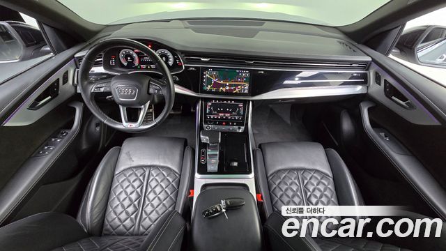 Audi Q8 2021 — photo 10