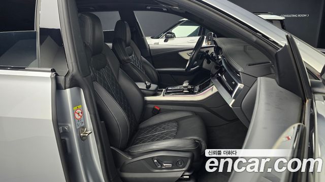 Audi Q8 2021 — photo 13