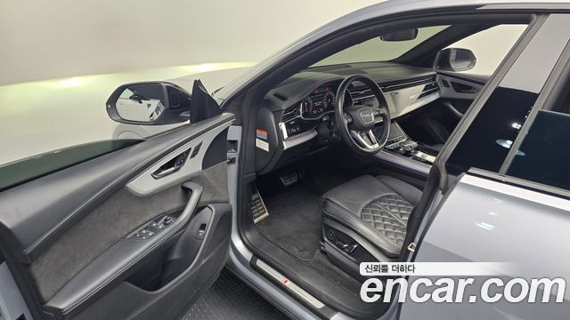 Audi Q8 2021 — photo 17