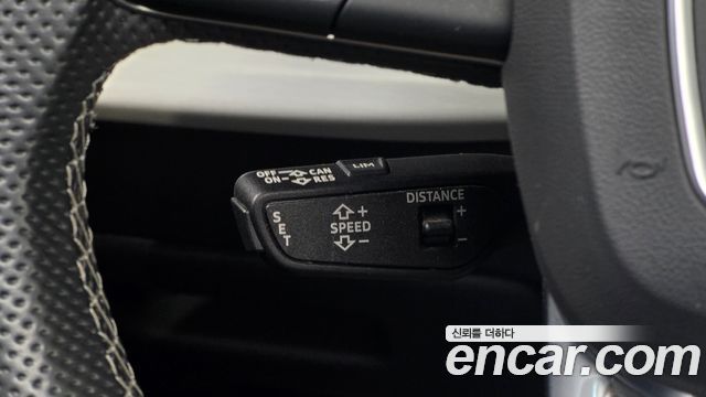 Audi Q8 2021 — photo 20