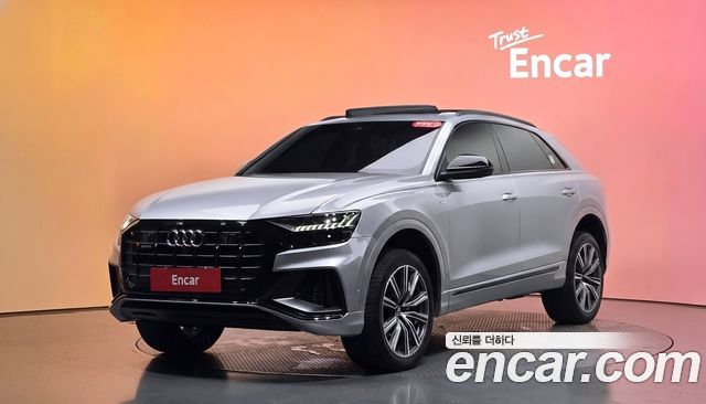 Audi Q8 2021 — photo 1