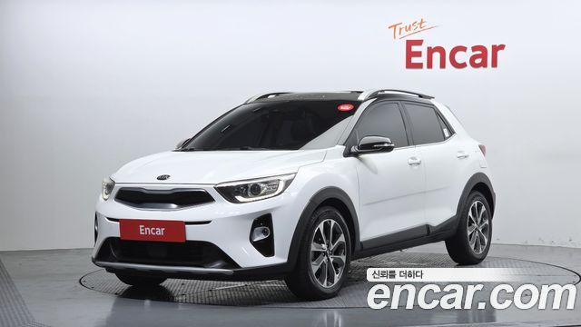 Kia Stonic 2019 — photo 1