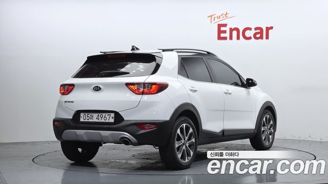 Kia Stonic 2019 — photo 2