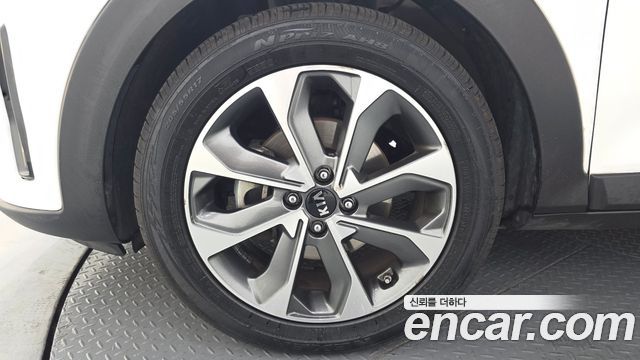 Kia Stonic 2019 — photo 5