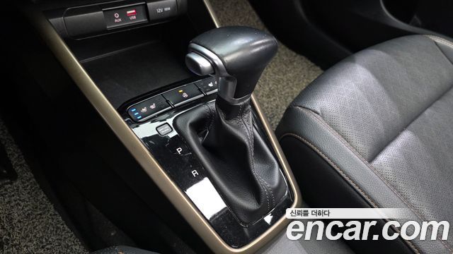 Kia Stonic 2019 — photo 12