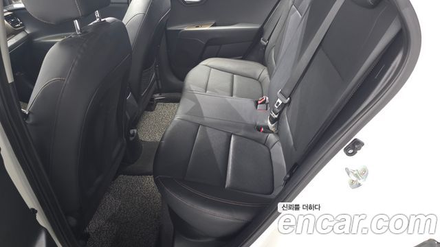 Kia Stonic 2019 — photo 18