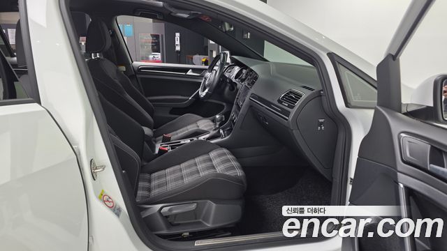 Volkswagen Golf 2016 — photo 11
