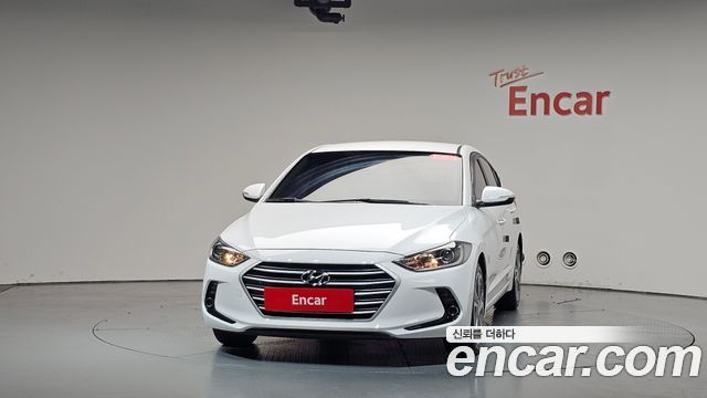 Hyundai AVANTE 2018 — photo 3