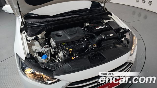 Hyundai AVANTE 2018 — photo 6