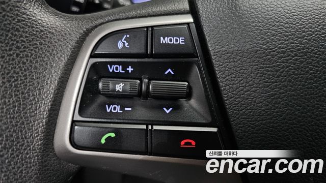 Hyundai AVANTE 2018 — photo 24