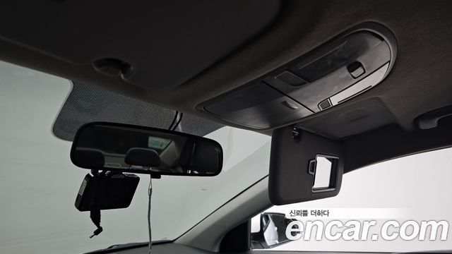 Hyundai AVANTE 2018 — photo 28