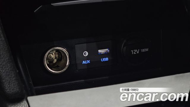 Hyundai AVANTE 2018 — photo 29