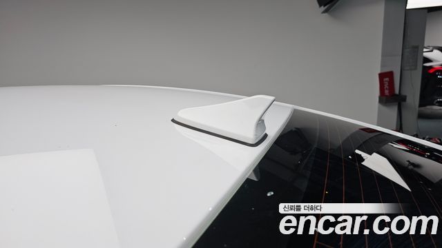 Hyundai AVANTE 2018 — photo 31