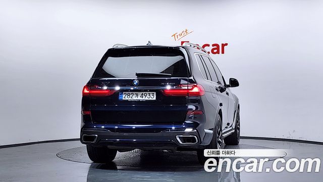 BMW X7 2022 — photo 4