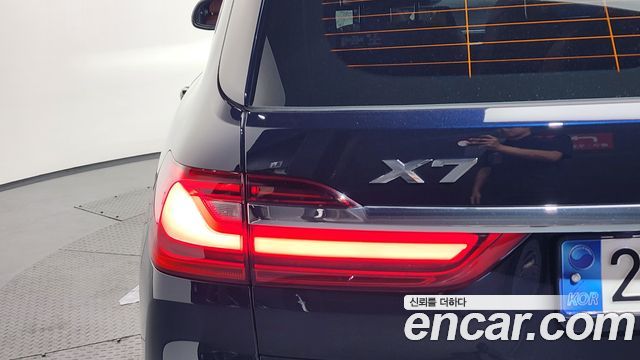 BMW X7 2022 — photo 9