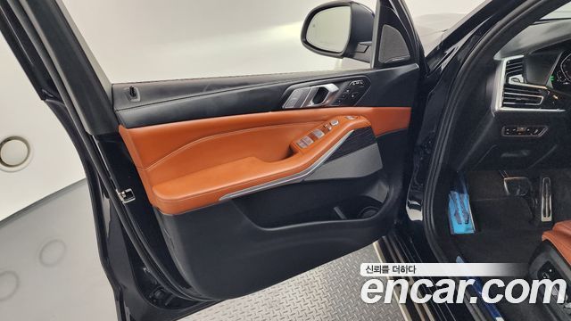 BMW X7 2022 — photo 14