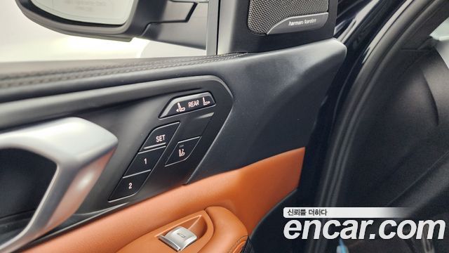 BMW X7 2022 — photo 36