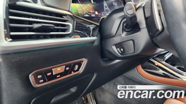 BMW X7 2022 — photo 40