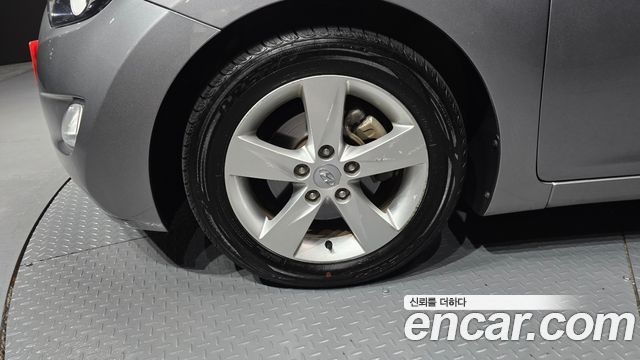 Hyundai AVANTE 2011 — photo 5