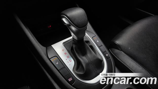 Kia K3 2022 — photo 9