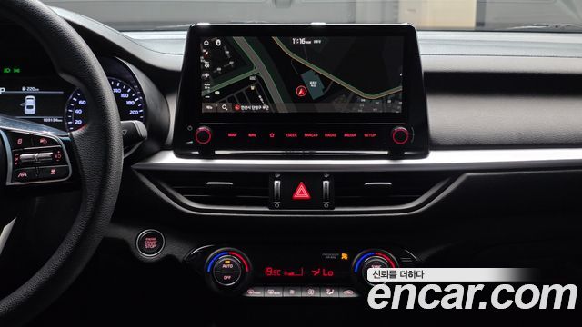 Kia K3 2022 — photo 20