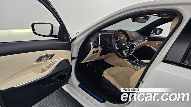 BMW 3-Series 2024 — photo 13