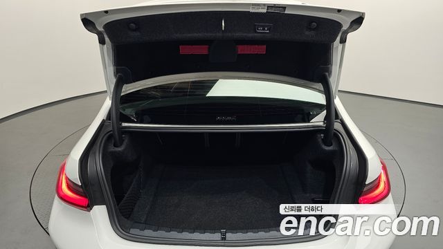 BMW 3-Series 2024 — photo 27