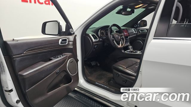 Jeep Cherokee 2018 — photo 10