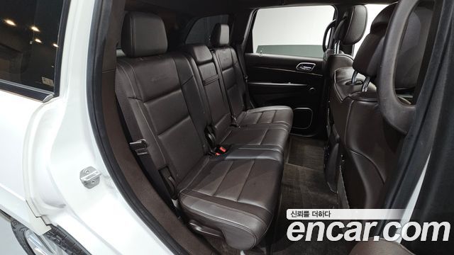 Jeep Cherokee 2018 — photo 11