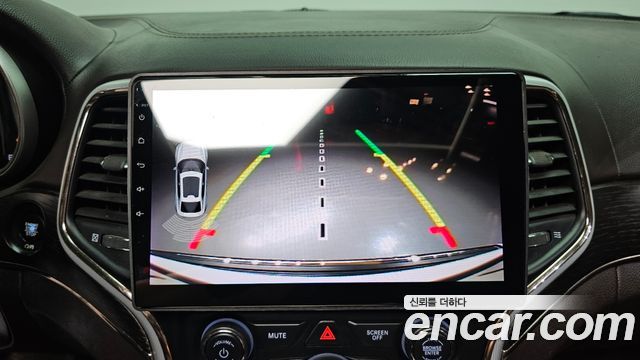 Jeep Cherokee 2018 — photo 15