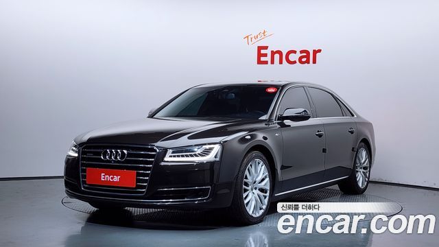 Audi A8 2015 — photo 1