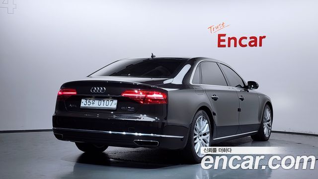 Audi A8 2015 — photo 2