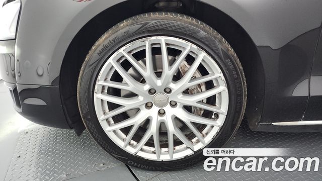 Audi A8 2015 — photo 5