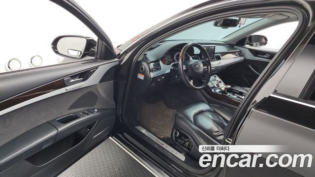 Audi A8 2015 — photo 10