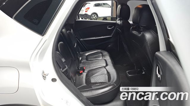 Renault Korea QM3 2018 — photo 17