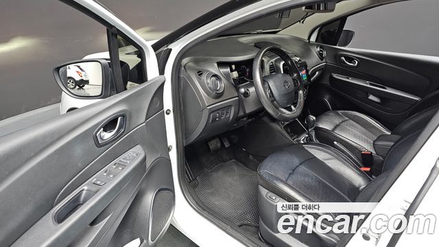 Renault Korea QM3 2018 — photo 18