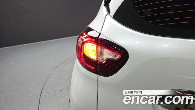 Renault Korea QM3 2018 — photo 9