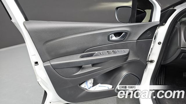 Renault Korea QM3 2018 — photo 14