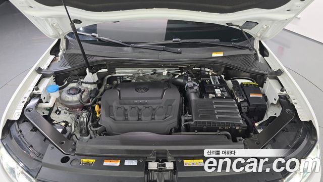 Volkswagen Tiguan 2022 — photo 6