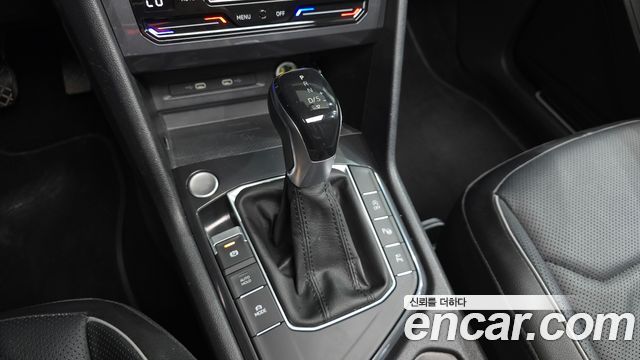 Volkswagen Tiguan 2022 — photo 9