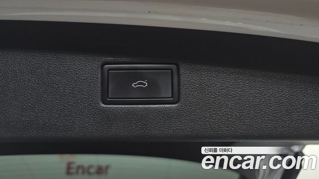 Volkswagen Tiguan 2022 — photo 18
