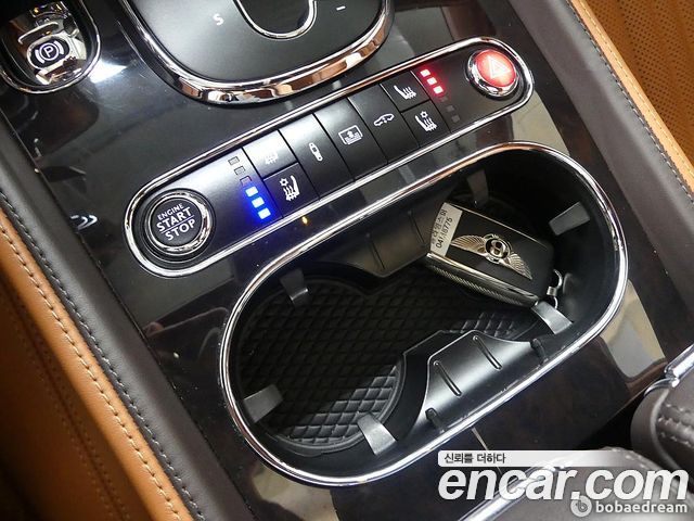 Bentley Flying Spur 2017 — photo 16